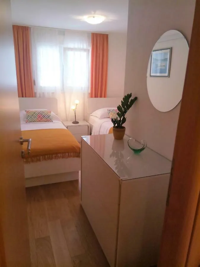 Tiha Apartment Split